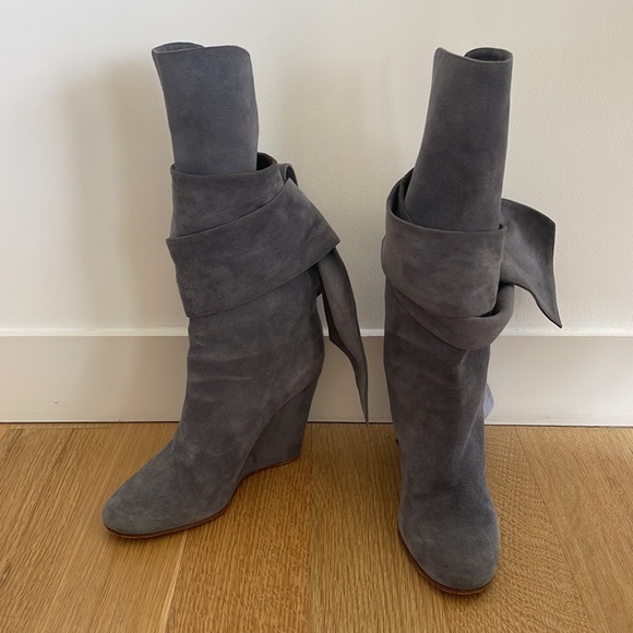 Chloe Gray Suede Wedge Boot With Wrap Around Ties Size 38 - Picture 5 of 13
